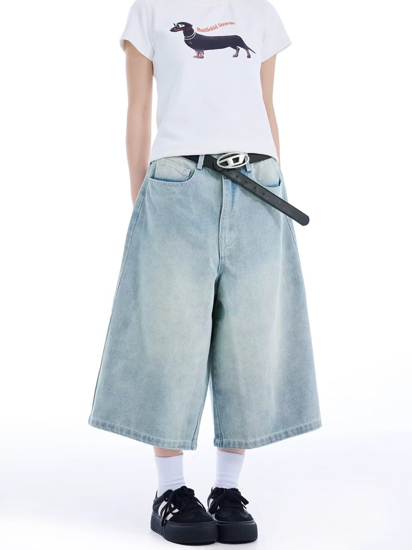 The Dark Blue Crop Jean