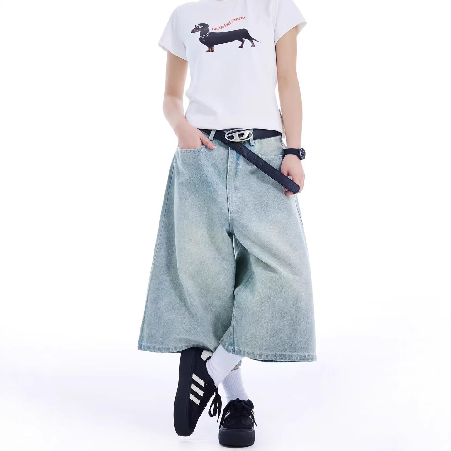The Dark Blue Crop Jean